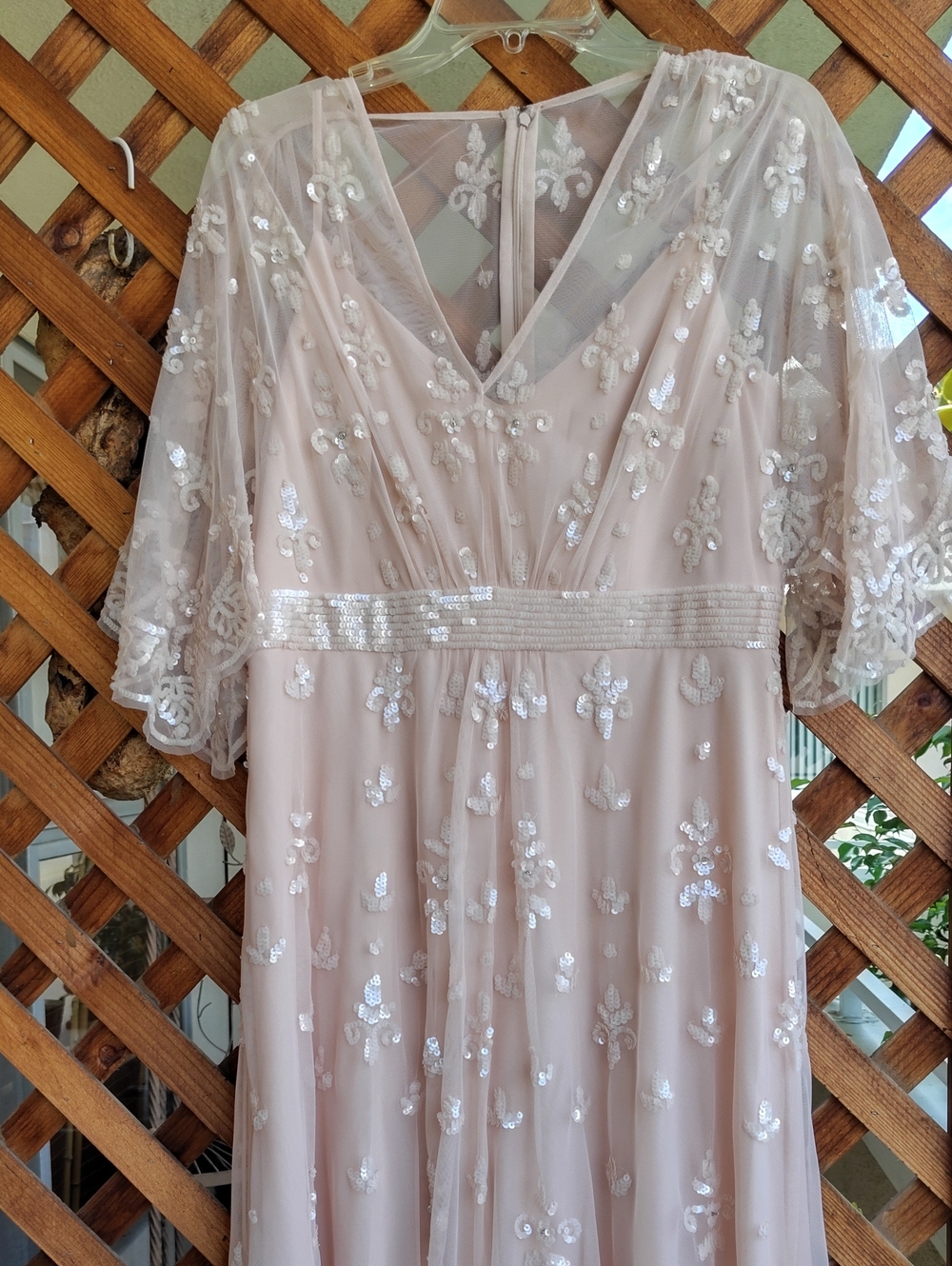 Mac Duggal Blush Pink Sequin-Embellished Flutter Sleeve Formal Dress, Size 10